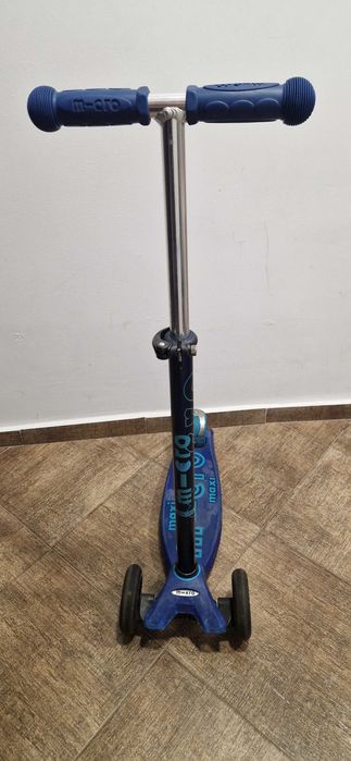 Детска тротинетка Micro Maxi Deluxe led