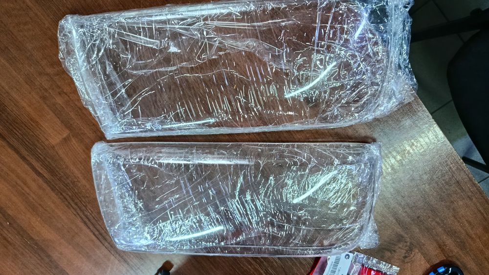 Стекла на фары VW AUDI