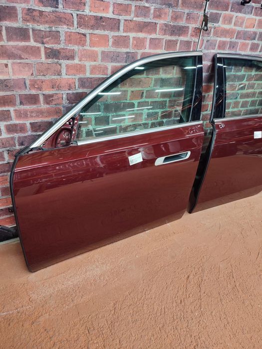 Usa stanga Bmw Seria 7 G70 fata spate