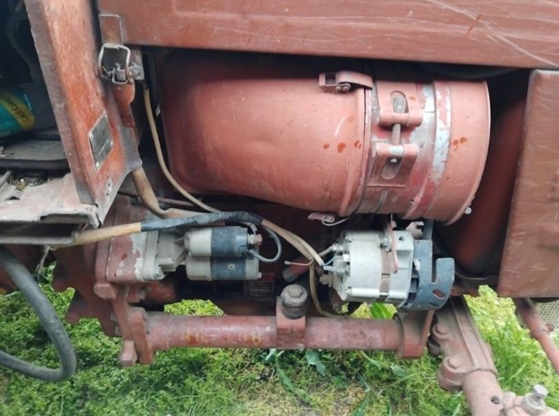 Трактор Владимировец