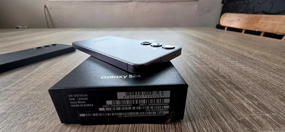 Samsung s24 256GB с оставаща гаранция