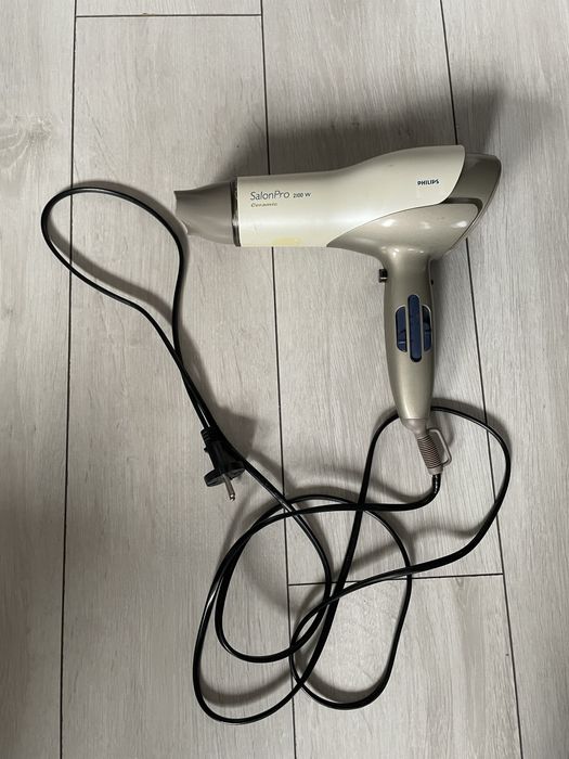 Сешоар-Philips Salon Pro HP-4891(с проблем)