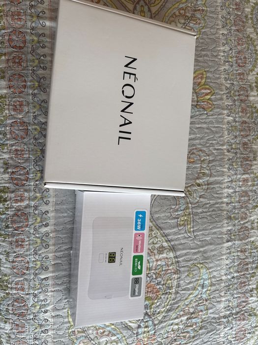 Neonail LED лампа за маникюр