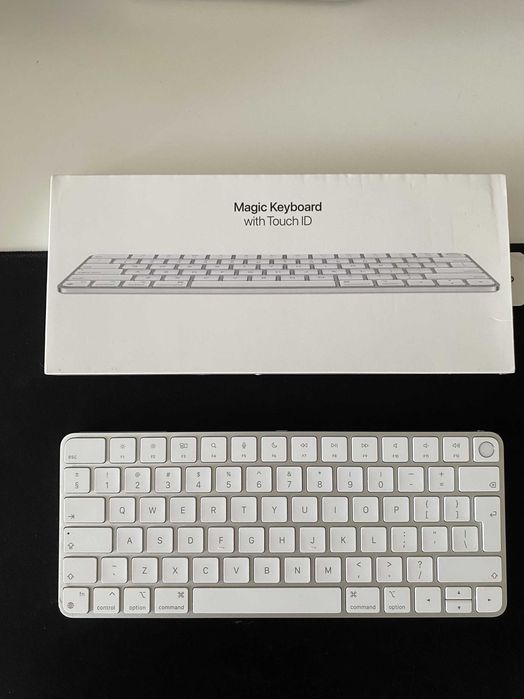 Apple Magic Keyboard с Touch ID A2449, оригинал, UK ISO