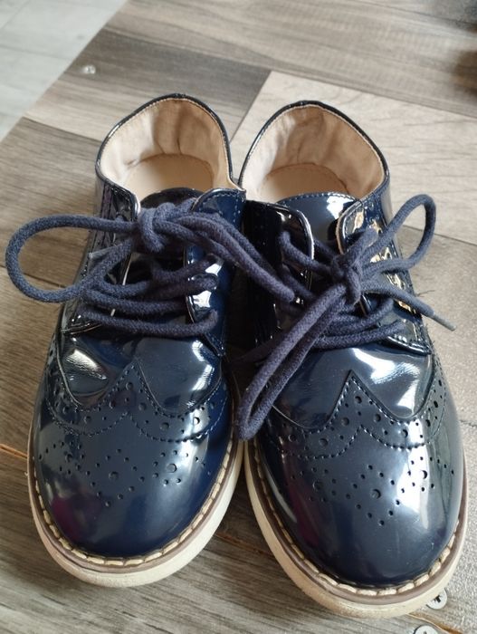 Pantofi și sandale fetita