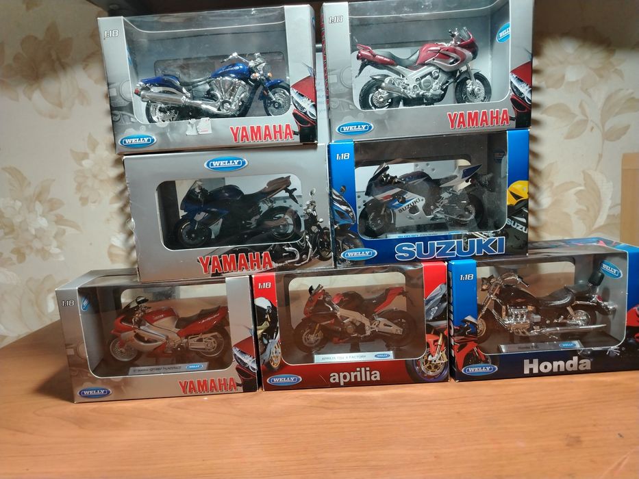 Продам модельки мотоциклов