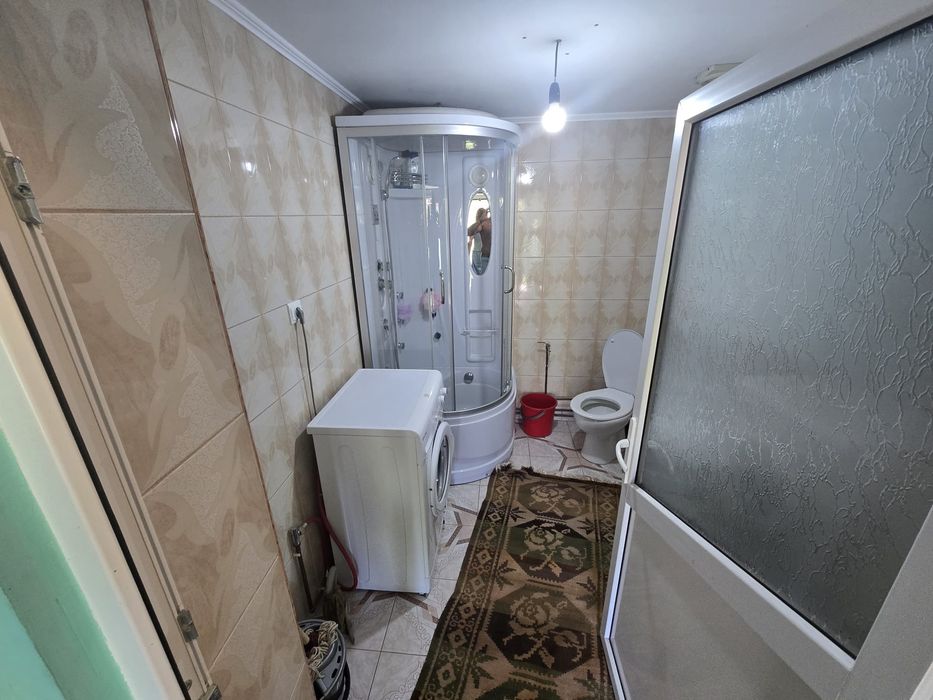 De vanzare casa cu teren