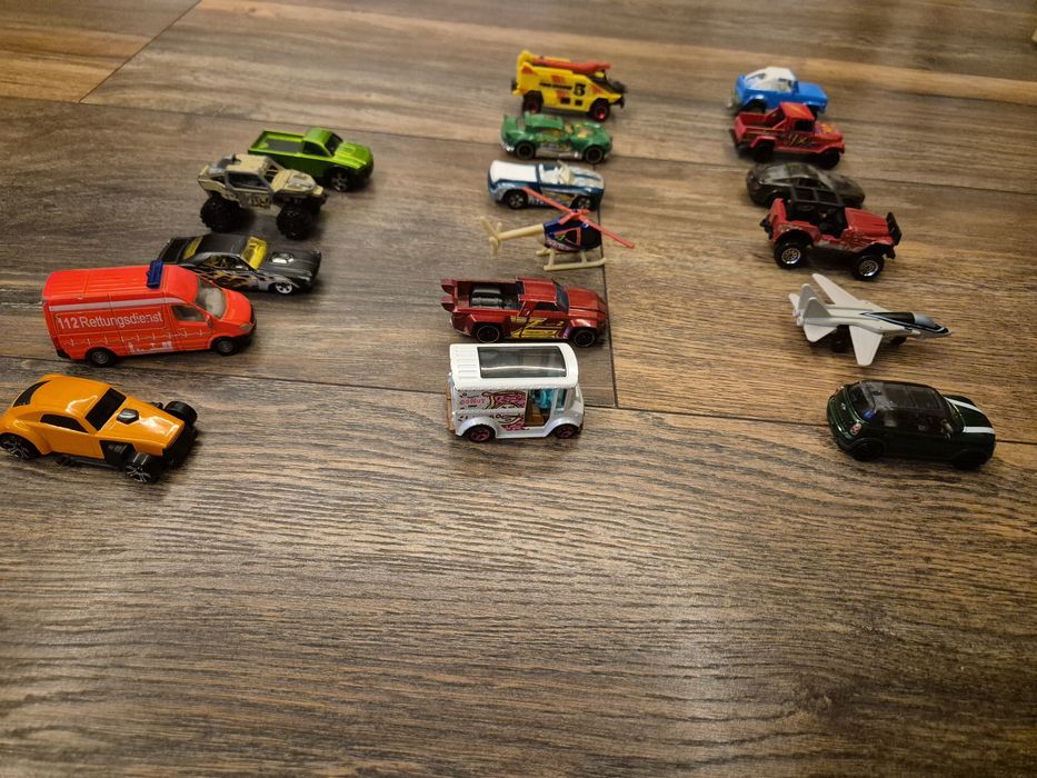 Метални колички hotwheels,matchbox