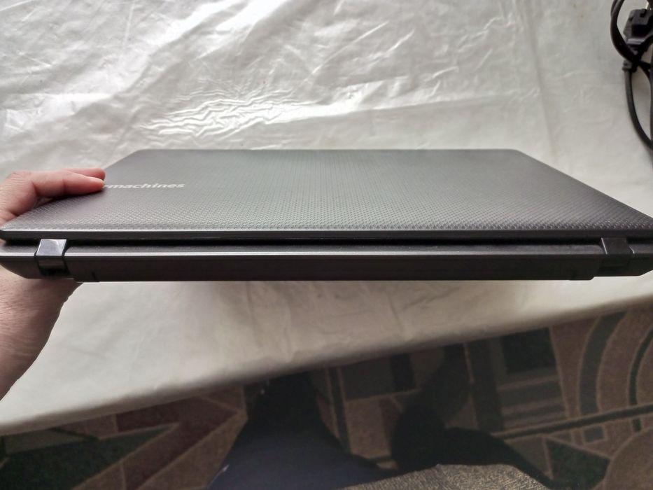 Продаются ноутбук