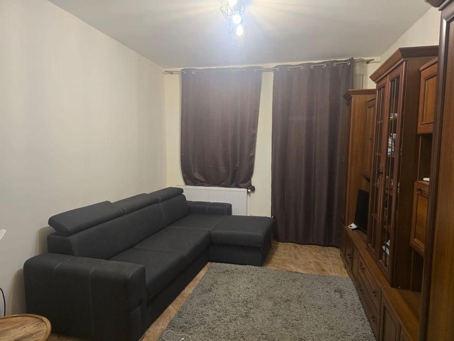 Vand apartament in zona Laminorului