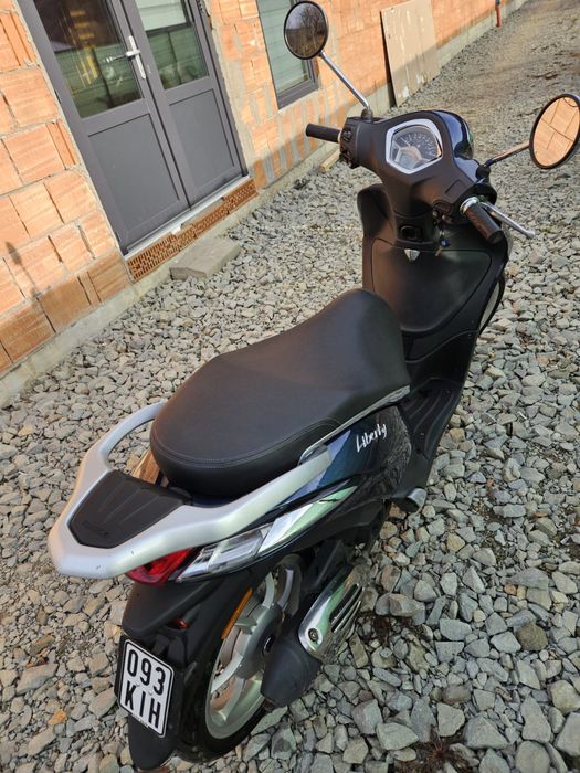 Vand scuter , cu km putini