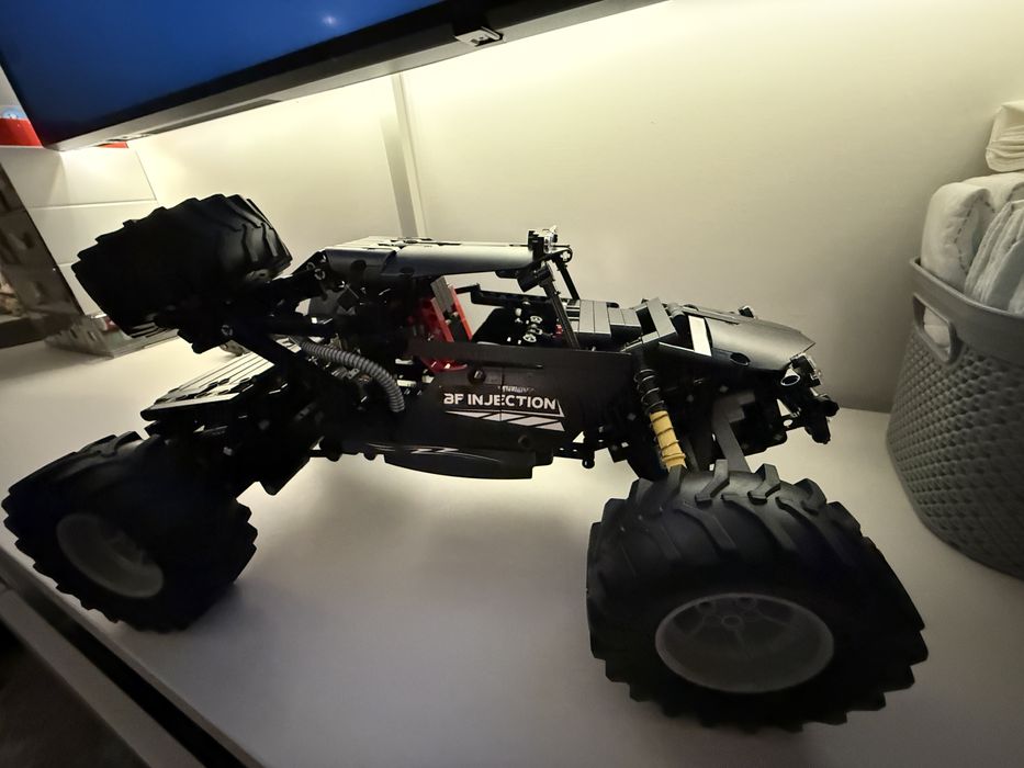 vand masina off road lego cu telecomanda