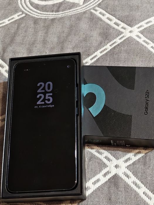 Продам Самсунг 22+