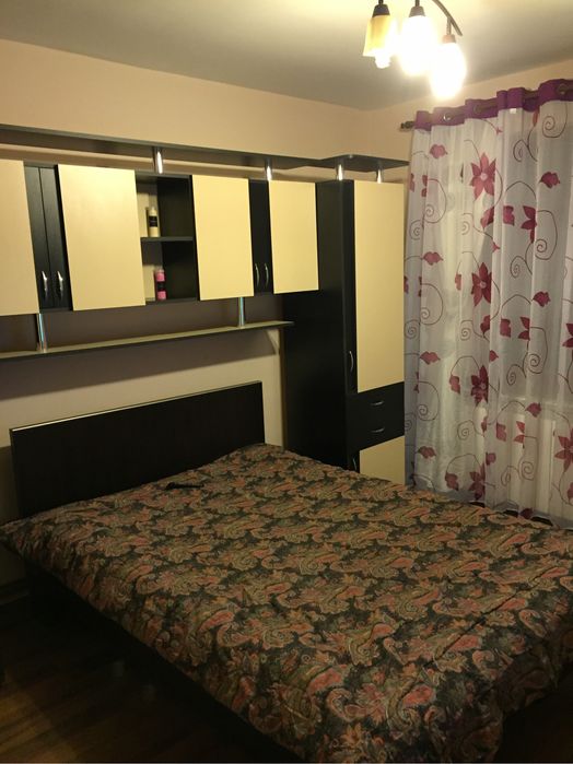 Inchiriez apartament 2 camere str. Transilvania