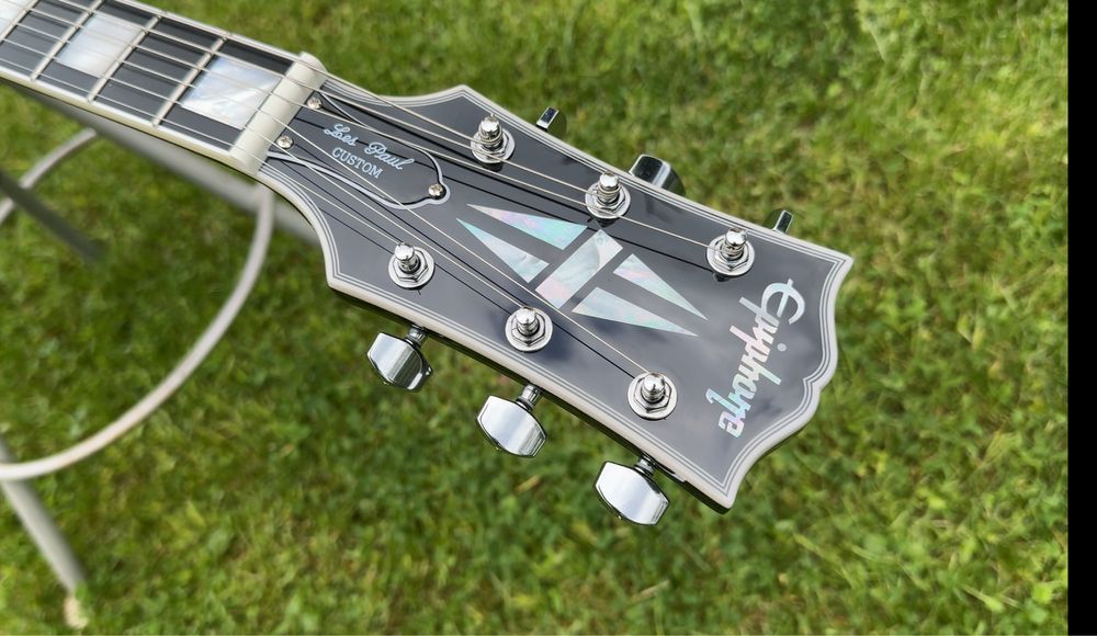 2024 Epiphone Adam Jones 1979 Les Paul Custom Antique Silverburst