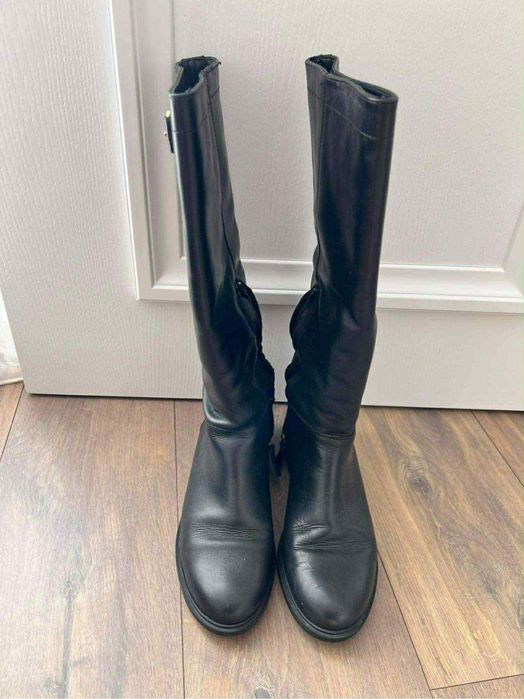 3 модела ботуши на Massimo Dutti и UGG