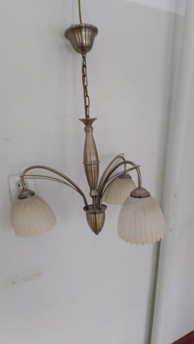 Люстры, бра