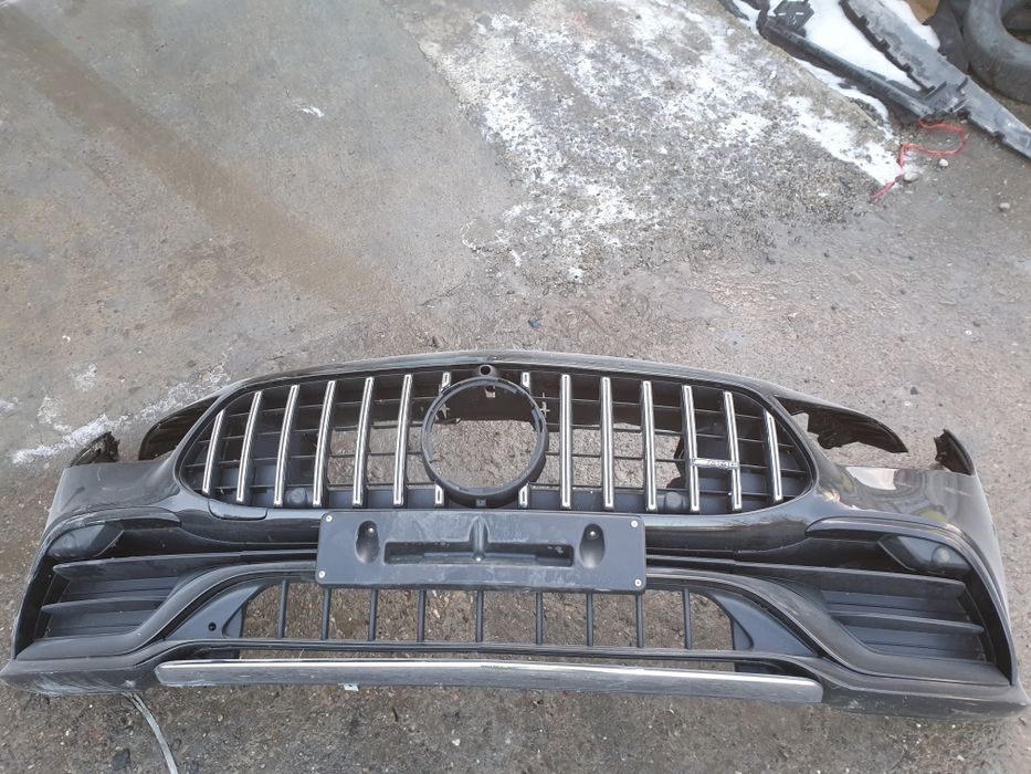 Bara fata mercedes GT AMG