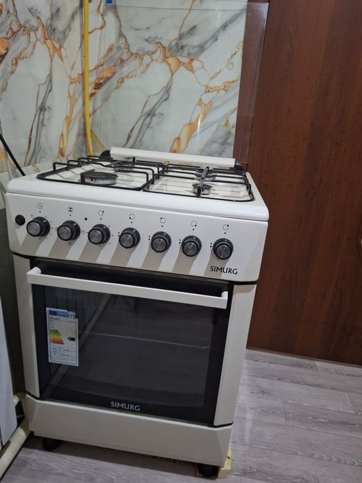 Продаётся   турецкая газовая плита.