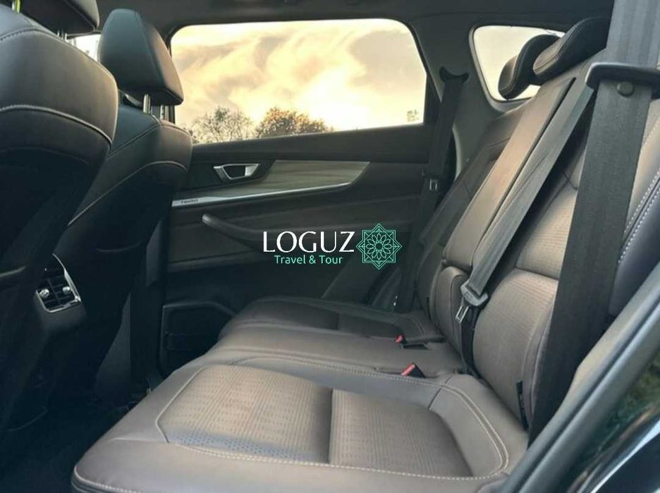 Семейный кроссовер для поездок в горы и дачи Экскурсии, туры по городу