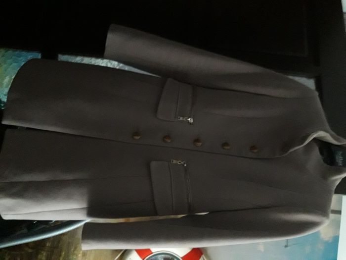 Пальто женское осеннее драповое, бежевое