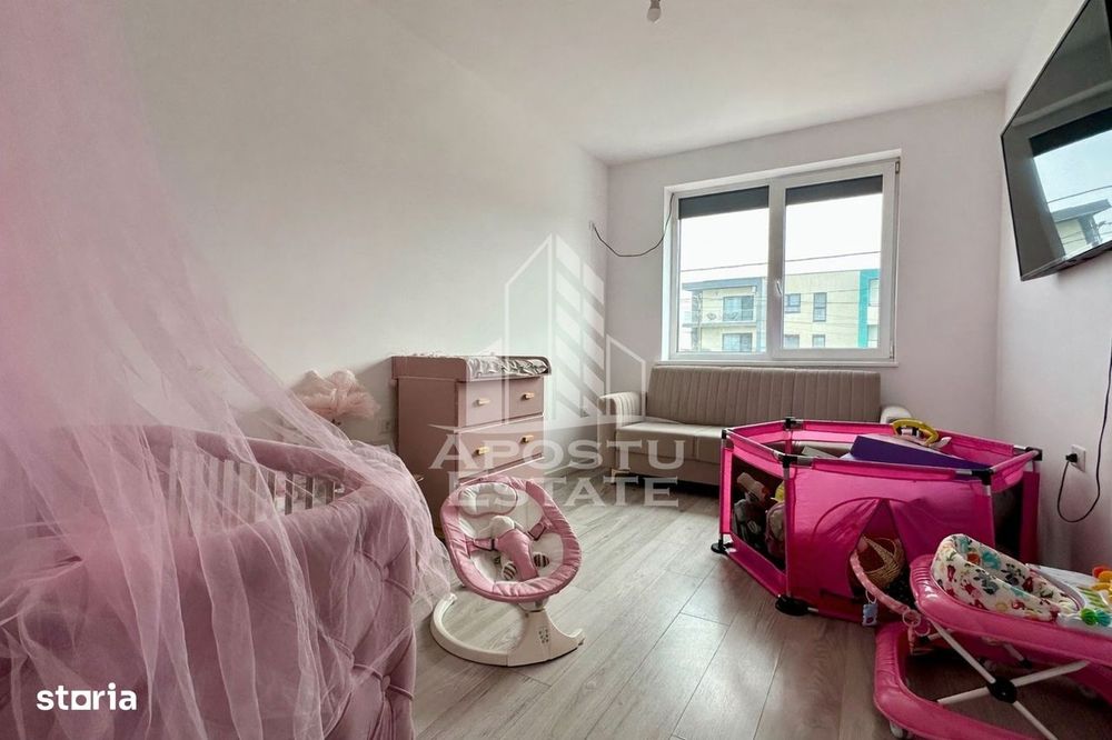 Apartament de vanzare cu 3 camere, etajul intai, Dumbravita