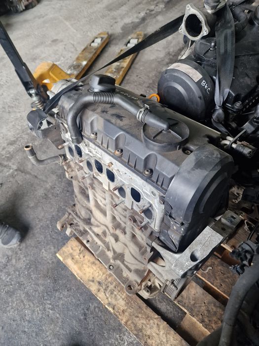 Motor injector 2.0 sdi bst vw caddy golf 5 passat b6 a3 leon toledo