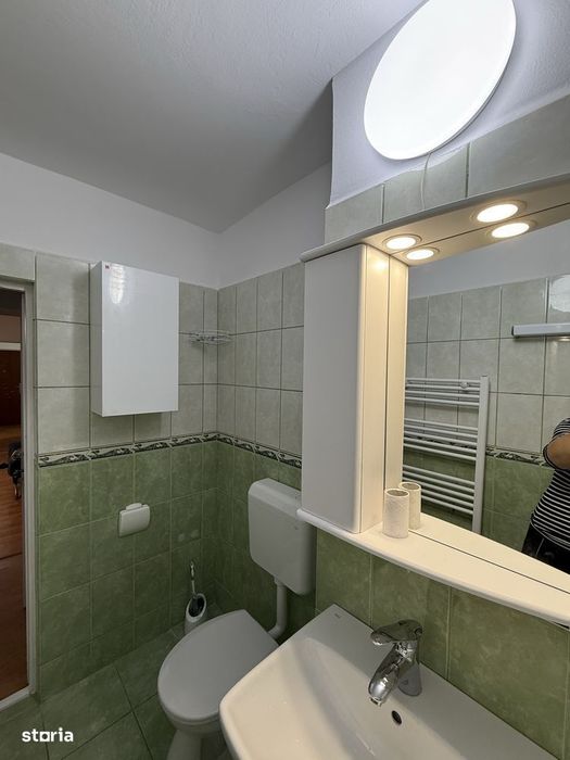 Inchiriez apartament cu 2 camere