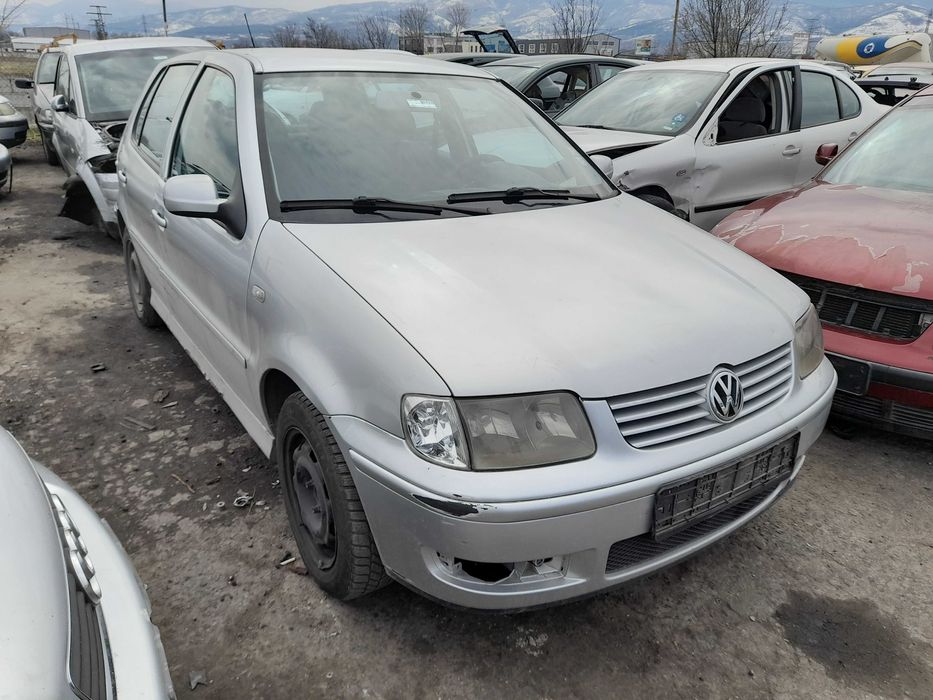 На части! VW Polo 1.4