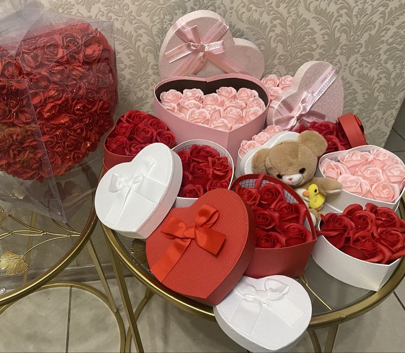 Свети Валентин - сърце с рози