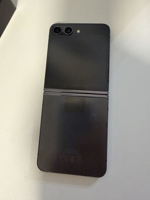 Samsung Galaxy Z Flip 5