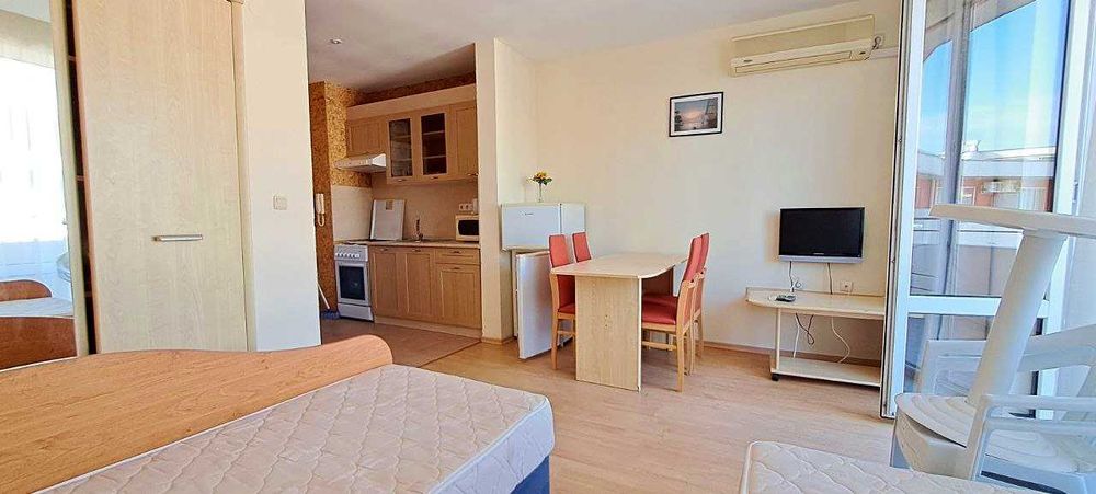 Продава се Едностаен апартамент в Свети Влас - 40 кв.м за 1748 €/кв.м - Снимка #3