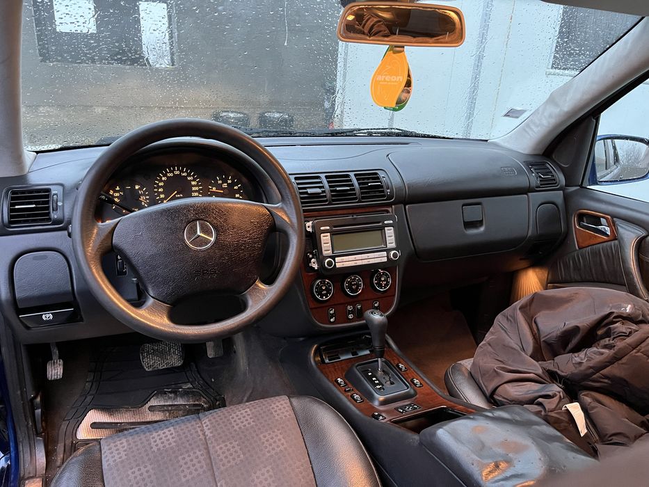 Mercedes ML 2.7 automat recent adus din Franta