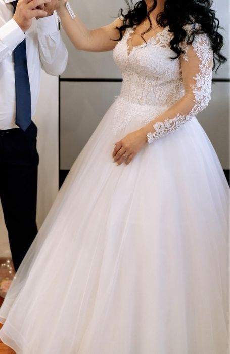 Vand Rochie de mireasa marimea M