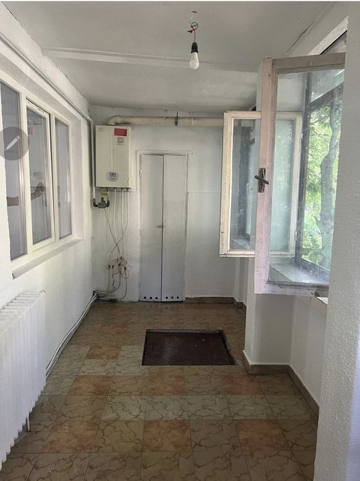 Apartament cu 3 camere, BL. INDEPENDENTEI , NR 26