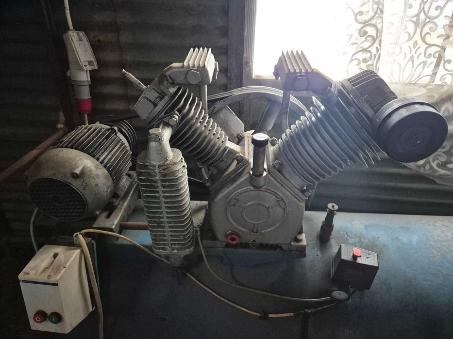 Compresor aer trifazic Profesional