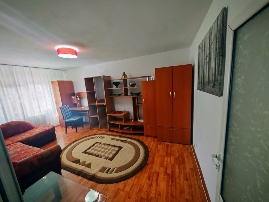 Apartament 2 camere de închiriat – Complet mobilat și utilat