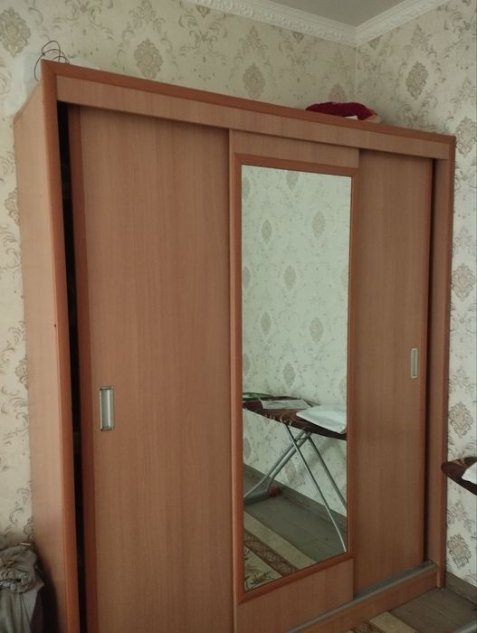Продам шкаф для спальни
