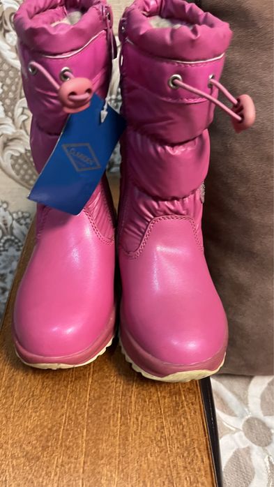 Продам детскую обувь