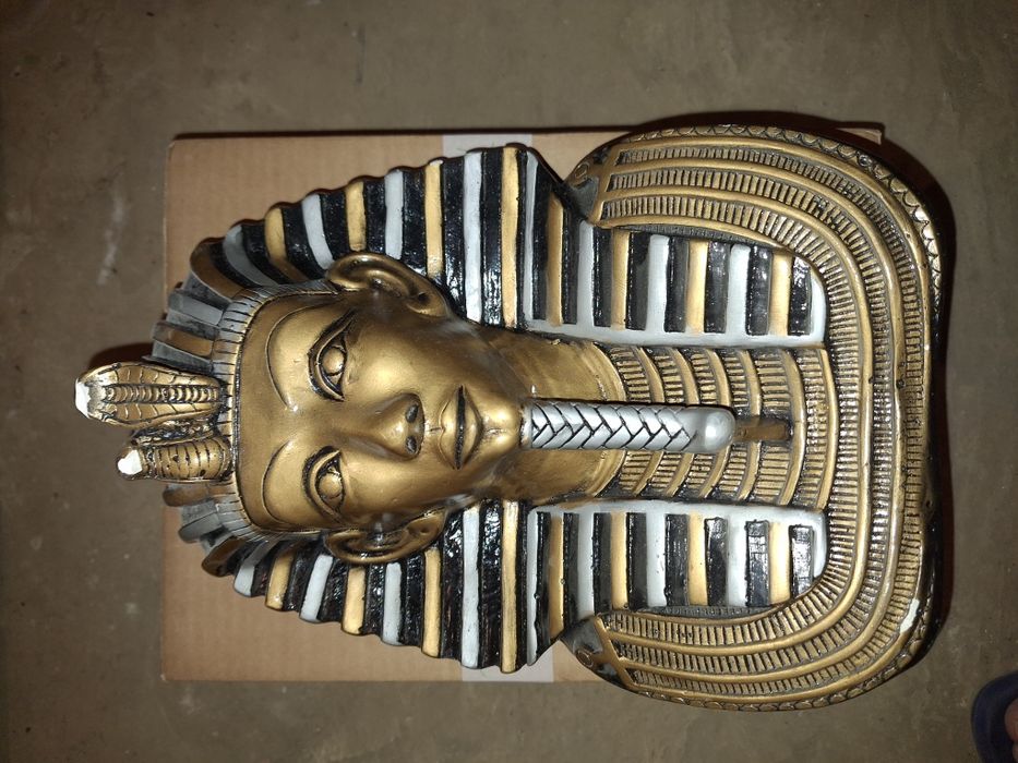 Bust Tutankhamon