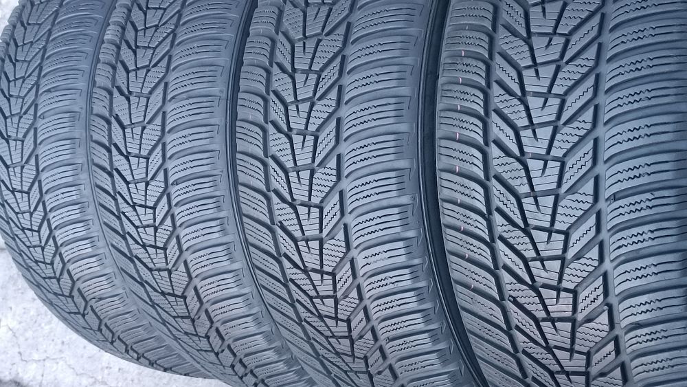 235/55/18 Hankook