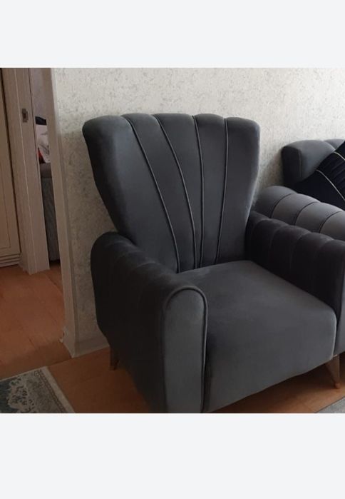 Продам диван и 2 кресла