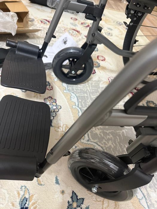 Коляска инвалидная