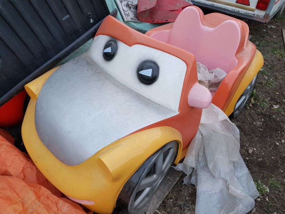 Figurine din fibra de sticlă