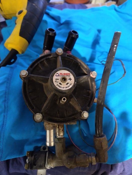 Ситроен C1 само на части! Перфектен двигател и ходова част!