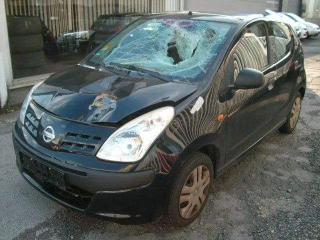 Dezmembrez Nissan Pixo
