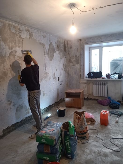 Левкас,поклейка галтелей