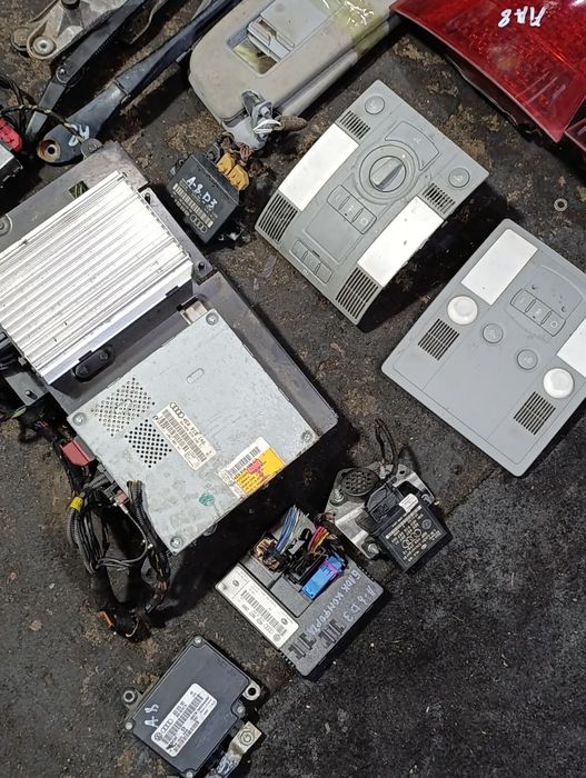 Запчасти на Ауди А8D3 из Германии