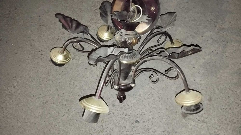 Люстра на запчасти