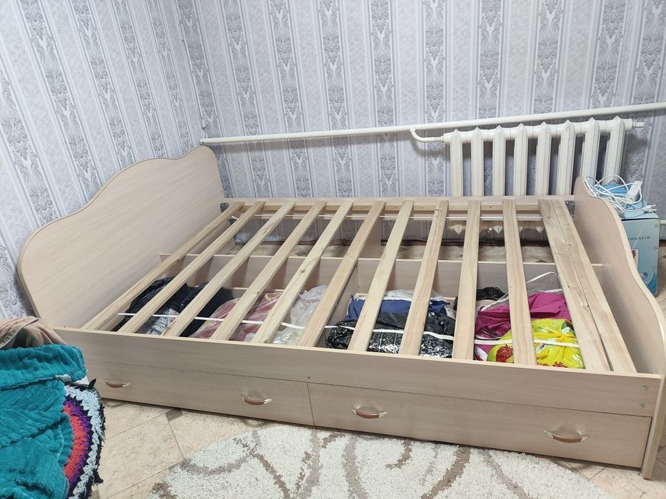 Продам кровать...